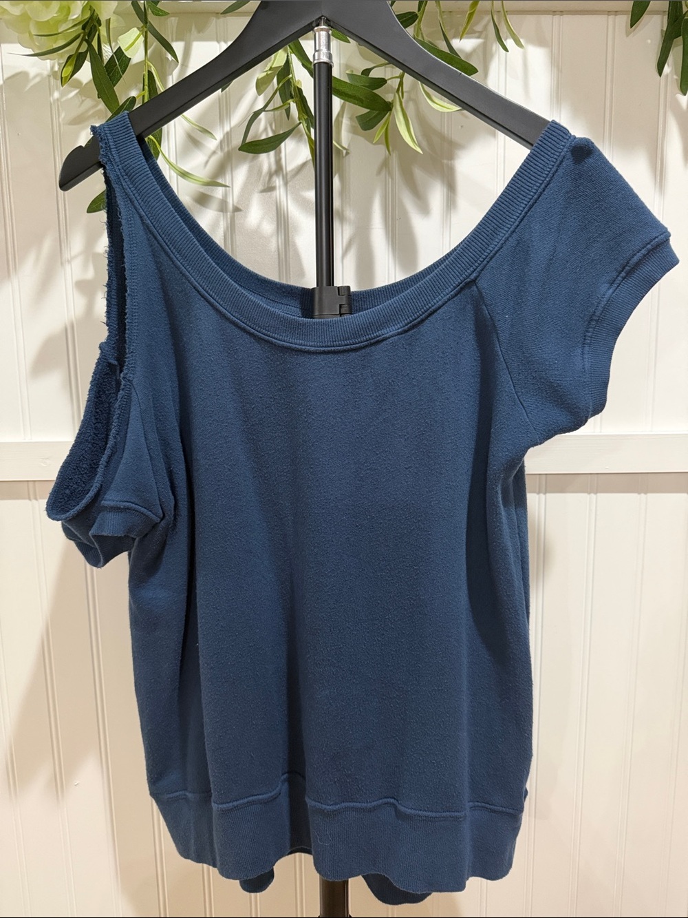 #1053 PAM & GELA Blue Cold Shoulder Short Sleeve Sweatshirt SOFT!